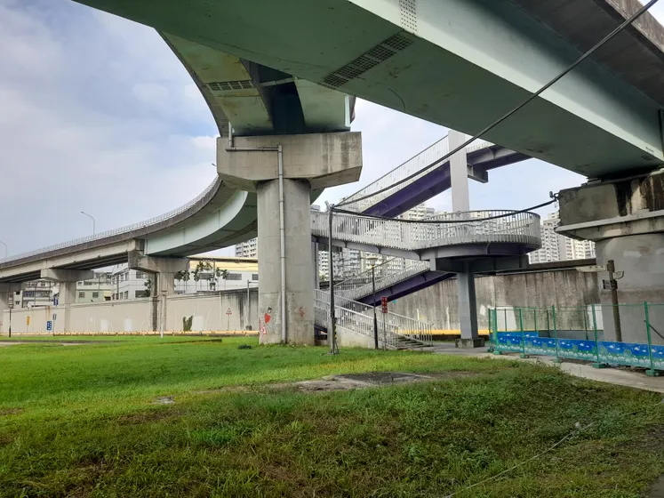 浮洲橋板橋端河堤外上橋點